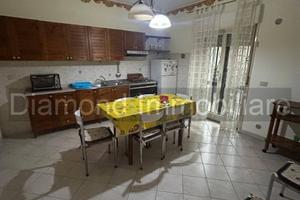 Appartamento con garage a Mascali