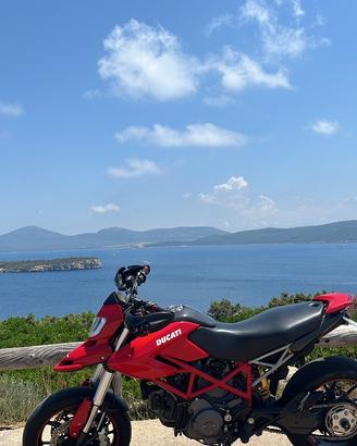 Ducati hypermotard 796