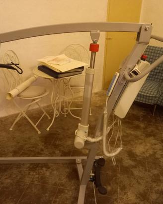 Sollevatore x persone malate/non autosufficienti