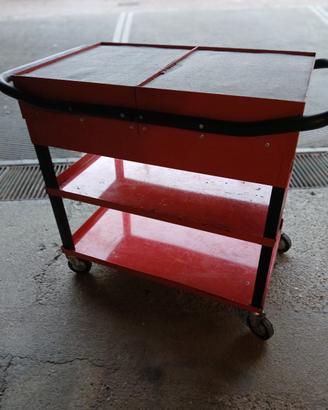 carrello porta attrezzi