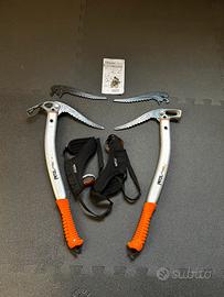 Coppia Piccozze Petzl Charlet ATZAR