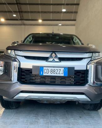 MITSUBISHI L200 2.3 D Double Cab 4x4 *2021* *UNICO