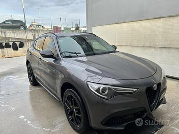 Stelvio 2.0 200cv Q4