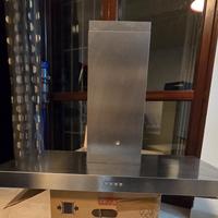 Cappa Turboair e piano cottura Whirpool