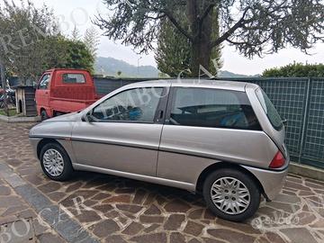 Lancia Y 1.2i 16V cat LX
