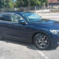 ALFA ROMEO Stelvio tetto executive