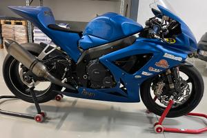 Suzuki GSX R 750