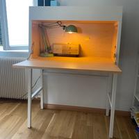 Scrivania con piano ribaltabile