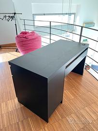 Scrivania ikea