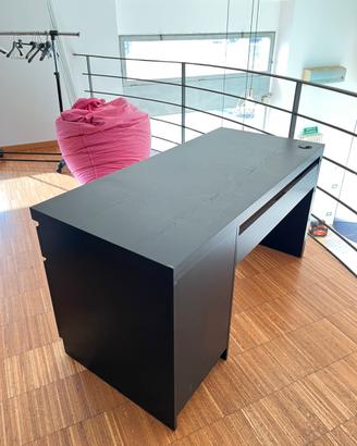 Scrivania ikea