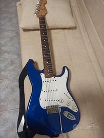 Fender Stratocaster Made in Mexico 1998 custodia
