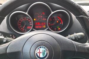 Alfa Romeo 147 1.9 jtd distinctive 115cv