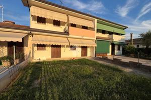 PORZIONE DI TRIFAMILIARE A GRANZE
