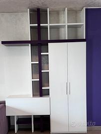 Parete attrezzata e mobile ingresso con guardaroba