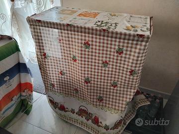 Porta tv ed elettrodomestici con ruote