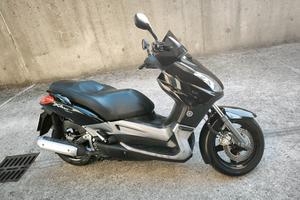 XMAX 250