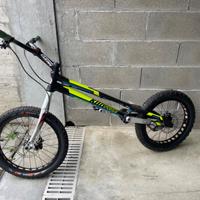 Bicicletta da trial 20” PLAY