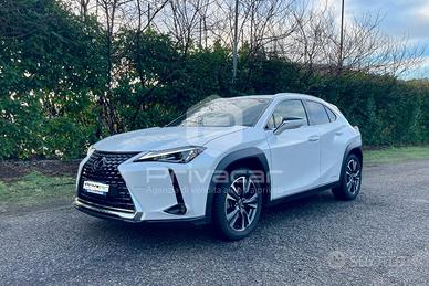 LEXUS UX Hybrid Luxury