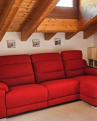 Divano quasi nuovo