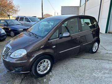 Lancia MUSA 1.4 Argento Ecochic GPL