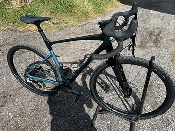 Giant gravel revolt X taglia L 2025 con telescopic