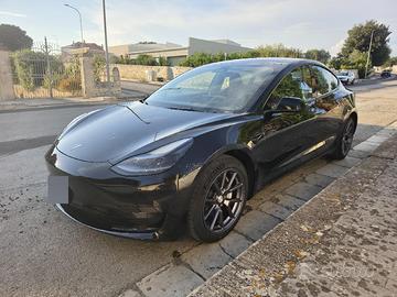 Tesla model 3 RWD 