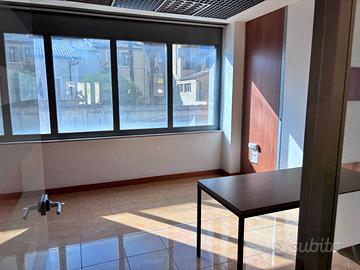 Ufficio privato in uno spazio di coworking