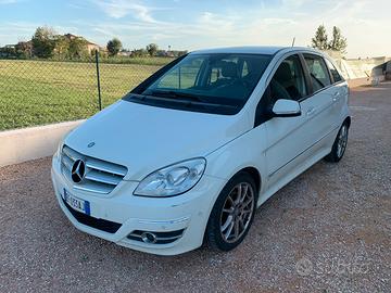 Mercedes benz B180 Premium