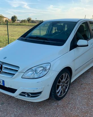 Mercedes benz B180 Premium