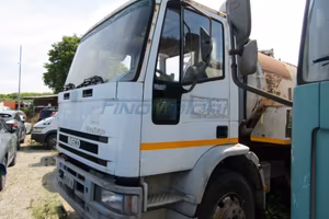 IVECO 150E18 CISTERNA SPURGO - 3 POSTI