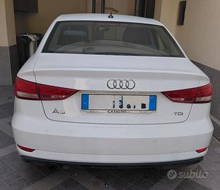 Auto Audi 3 1600 sedan anno 2016