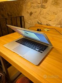 MacBook Air 13” Mid 2012