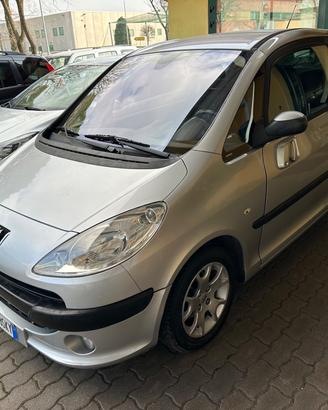Peugeot 1007 1.4 HDi Trendy