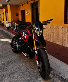 Aprilia dorsoduro 900