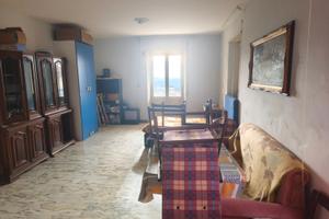 Appartamento ampia metratura in villa bifamiliare