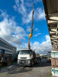 IVECO STRALIS CON GRU