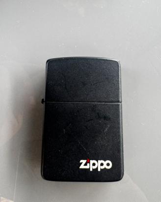 Accendino zippo