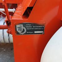 Pressa raccoglitrice