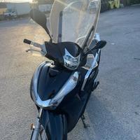 Honda sh 300