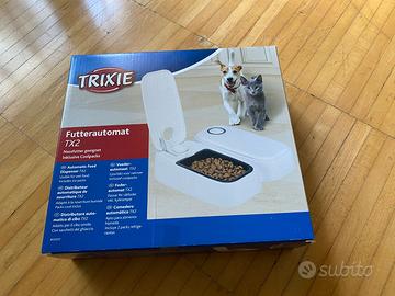 Distributore Cibo Gatti