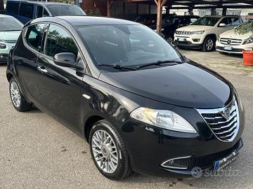 Lancia Ypsilon 1.3 Mj 95 cv S&S Platinum motore nu