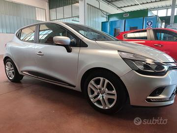Renault Clio 1500 disel 75 cv