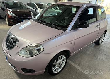 Lancia Ypsilon 1.2 Benzina 69 CV Unyca - 2011