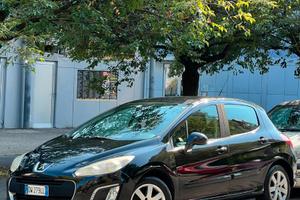 **Peugeot 308 1.6 HDi Turbo Diesel 110 CV**