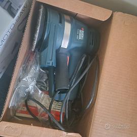 Levigatrice roto-orbitale Black & Decker 330W.