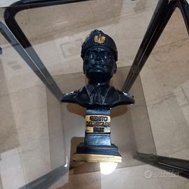 Busto Benito Mussolini
