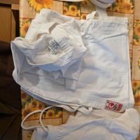 kit Karate con kimono e protezioni NUOVO