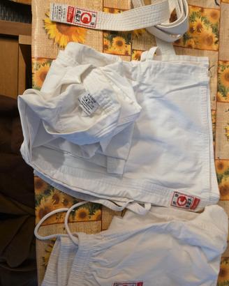 kit Karate con kimono e protezioni NUOVO