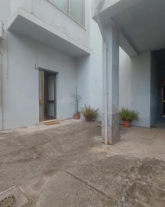 Dolianova - casa singola con giardino in nuda prop