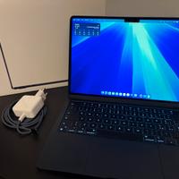 Macbook Air M2 / 8GB / 256GB